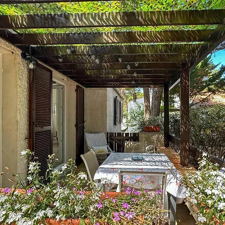 Jolie Maison Renovee A La Palmyre - 4 Pers. - Fr-1-705-116 Vakantiehuis Les Mathes